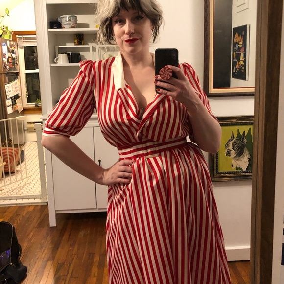 Vintage Red and White Candy Stripe Belted Dress - Picture 3 of 3